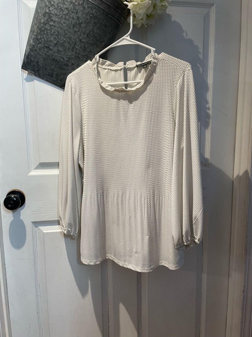 Adrianna Papell Cream Textured Ruffle Neck Blouse